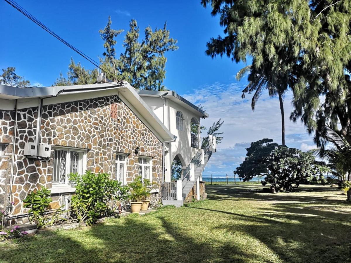 Villa Karel Mauritius Beach House Riambel Exterior foto